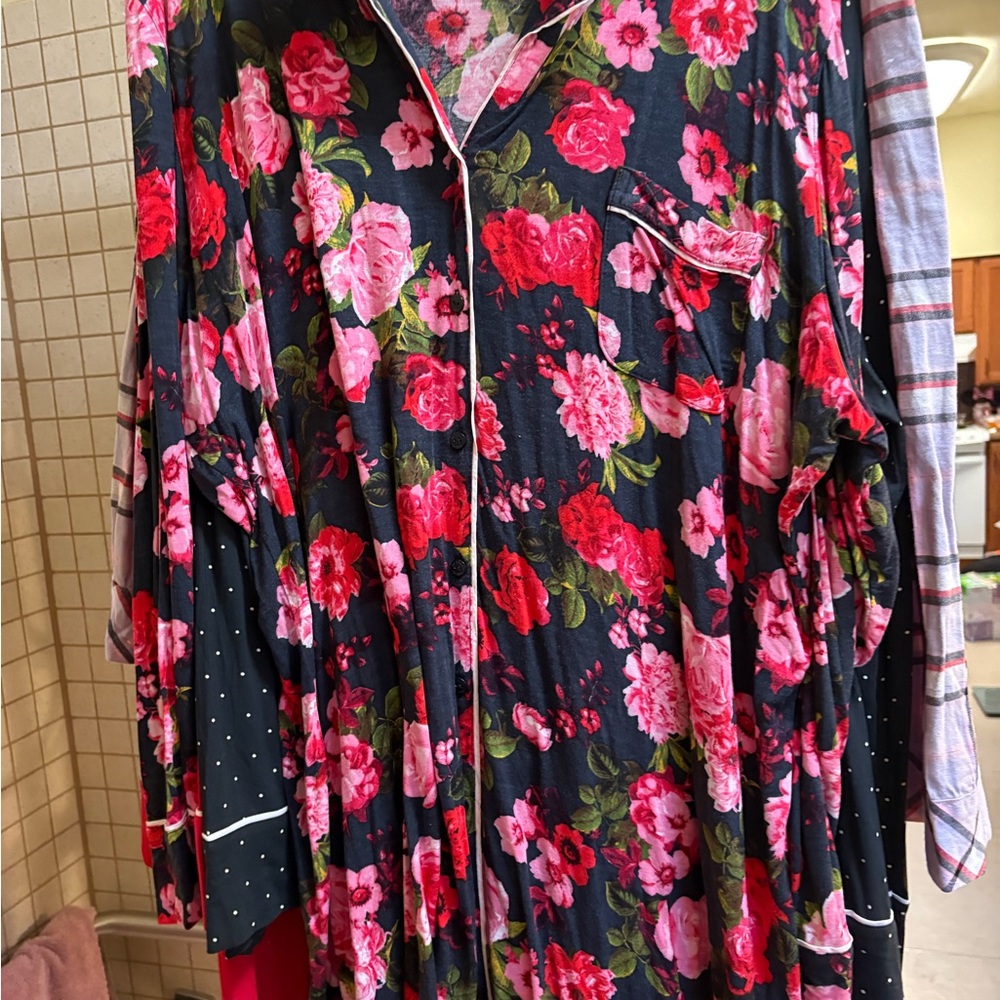 Victoria's Secret Black Floral Satin Pajama Top - Pink & Red Roses